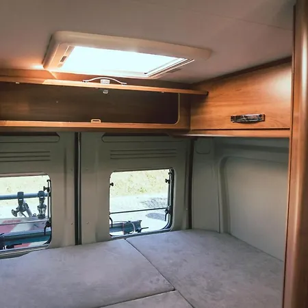 Autocaravana 2 Pessoas Camping